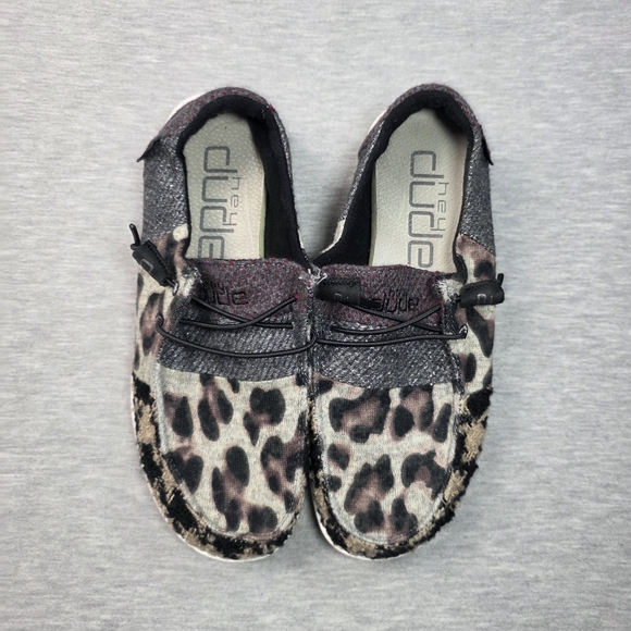 Hey Dude Animal Print Womens Size 8 Casual Shoes - Picture 1 of 6